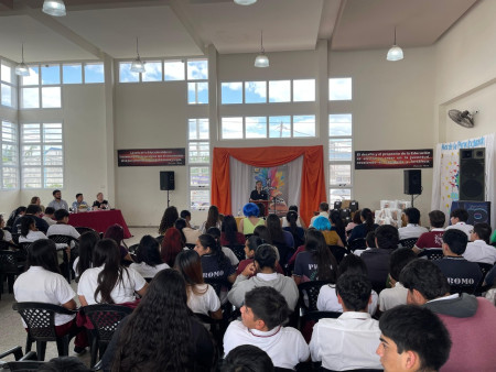 El Secretario de Cultura y Educación Gustavo Coletti, asistió al VI Certamen de Cuentos Cortos “Las Emociones como Protagonistas”